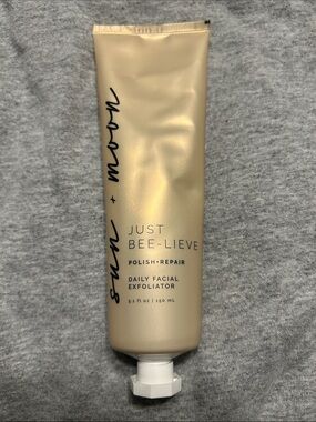 Sun n Moon Just Bee-Lieve Gold Daily Facial Exfoliator